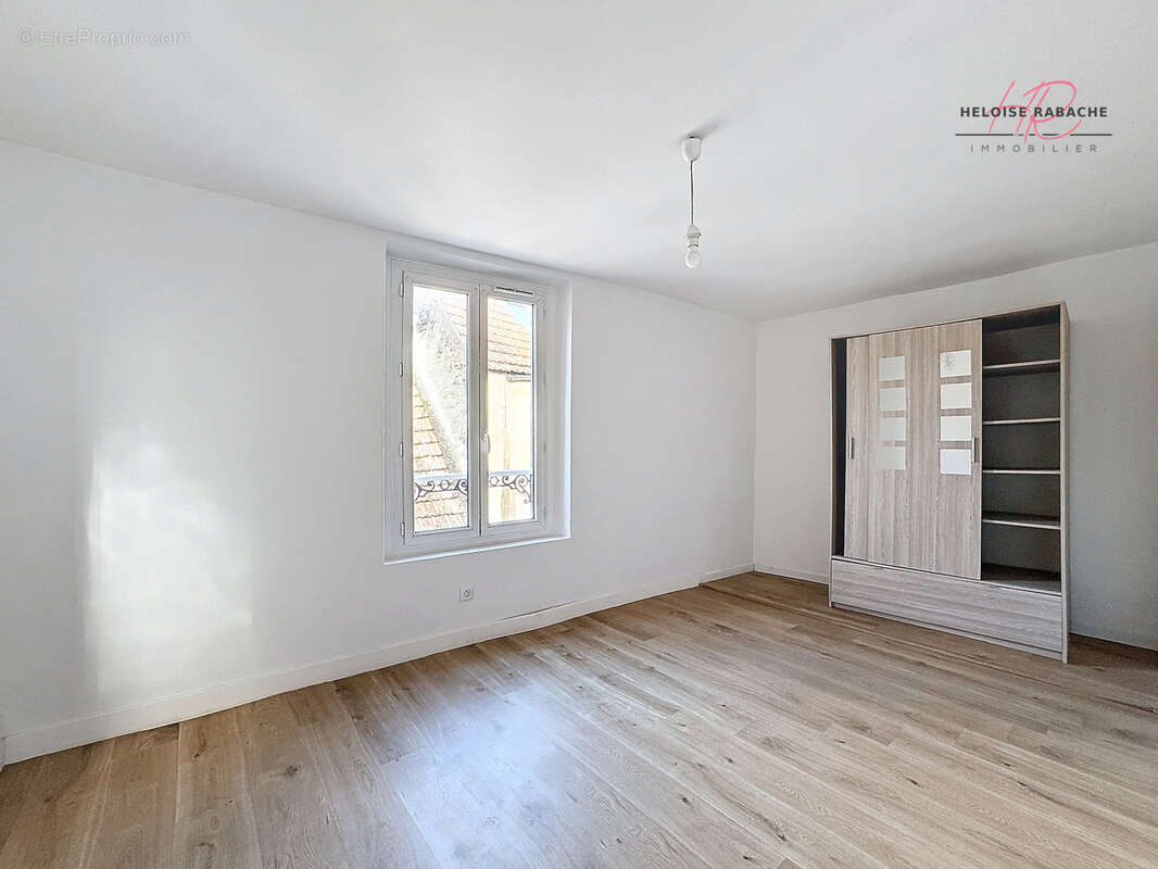 Maison à MANTES-LA-JOLIE