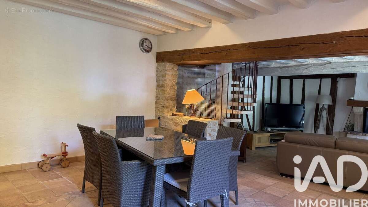 Maison 135 m² à Salins  - photo 5