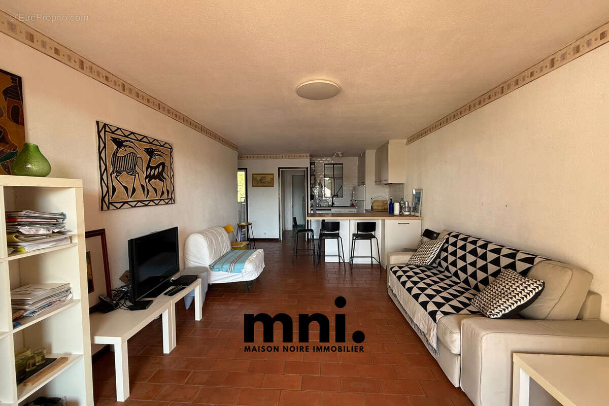 Appartement à SIX-FOURS-LES-PLAGES