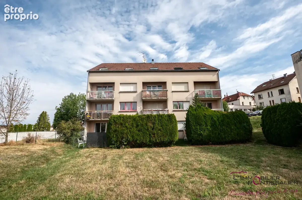 Pontarlier - appartement t3 - balcon - garage - photo 11