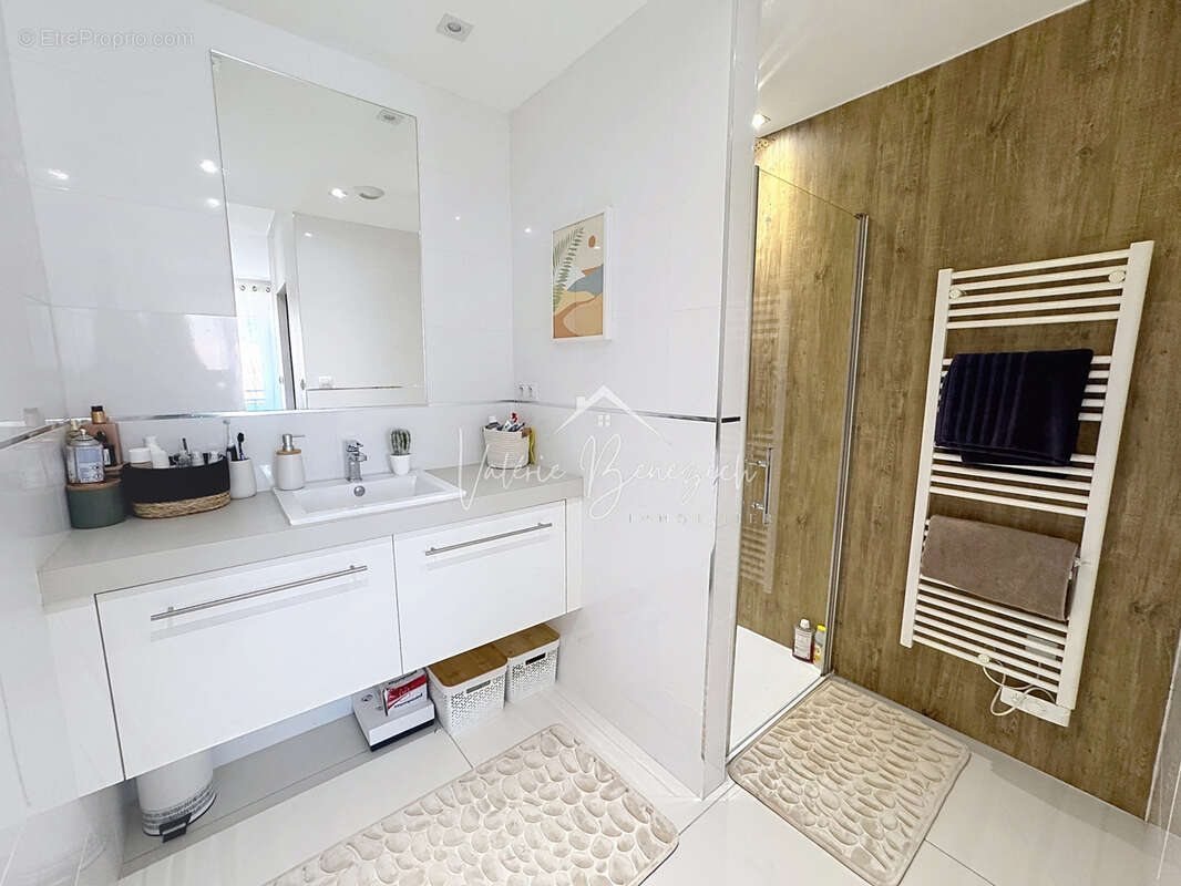 Appartement à SAINT-AFFRIQUE