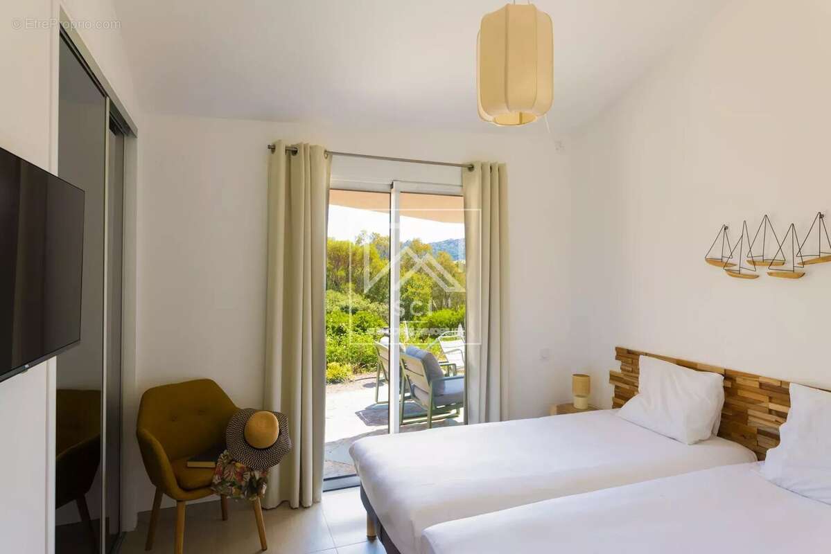 Maison à PORTO-VECCHIO