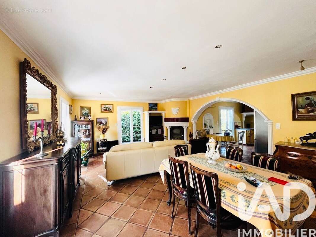 Photo 3 - Maison à SAINT-CEZAIRE-SUR-SIAGNE