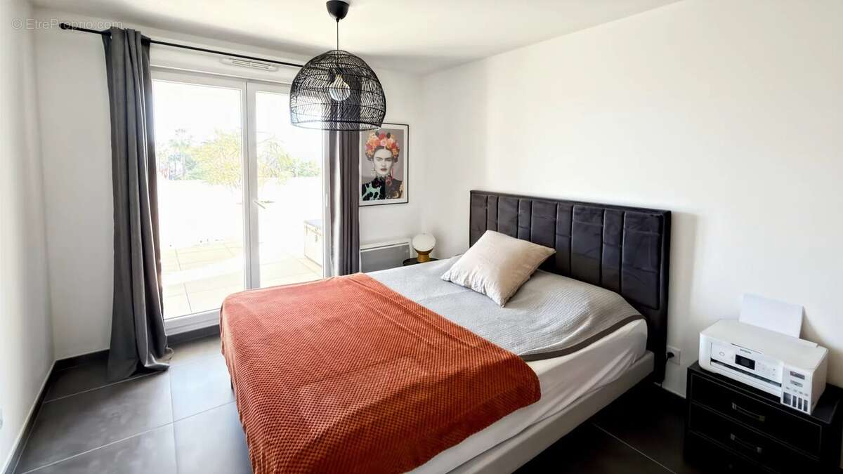 Appartement à VILLENEUVE-LOUBET