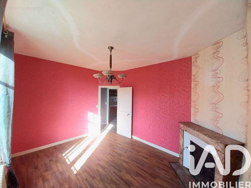 Photo 7 - Maison à BUSSIERE-POITEVINE