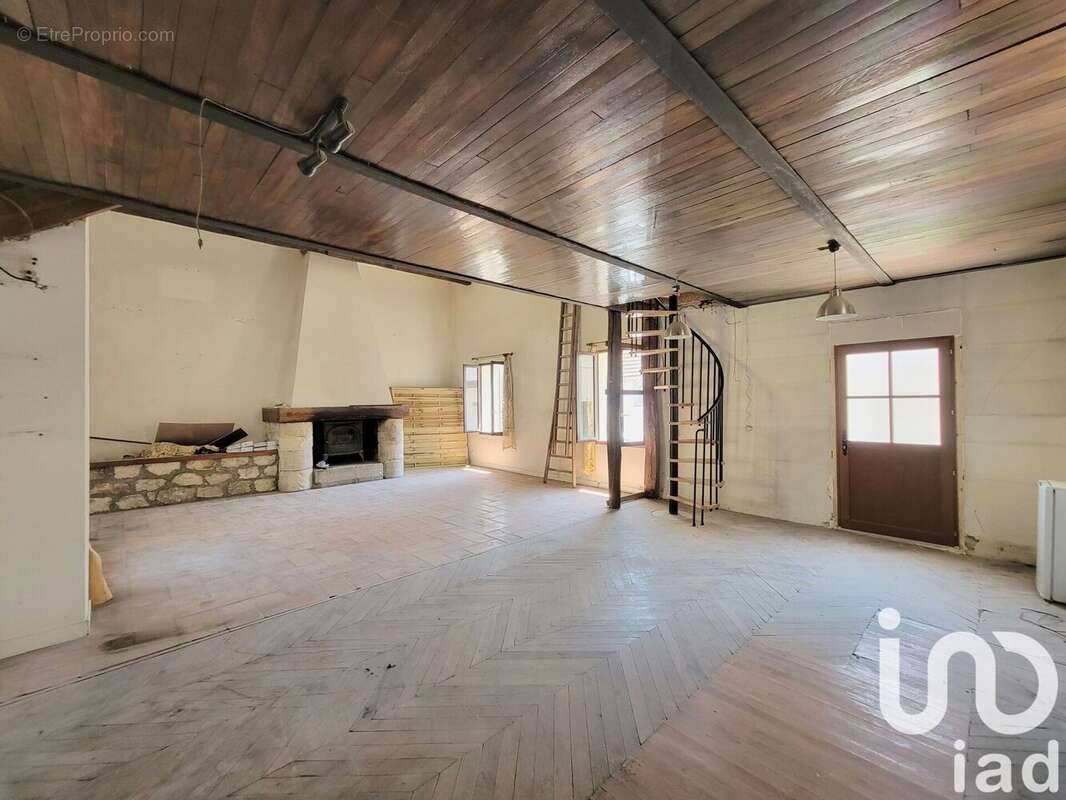 Photo 4 - Maison à VILLENEUVE-LE-ROI