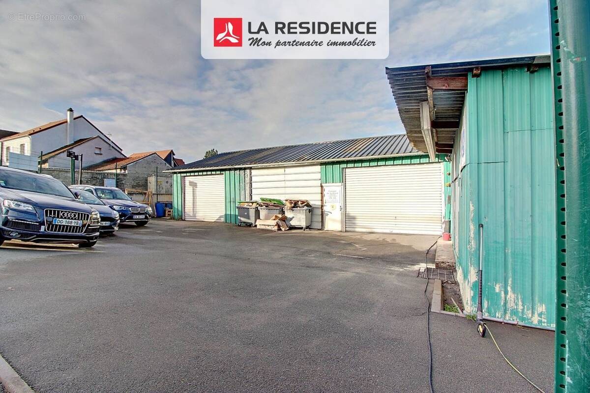 Commerce à CHAMBOURCY