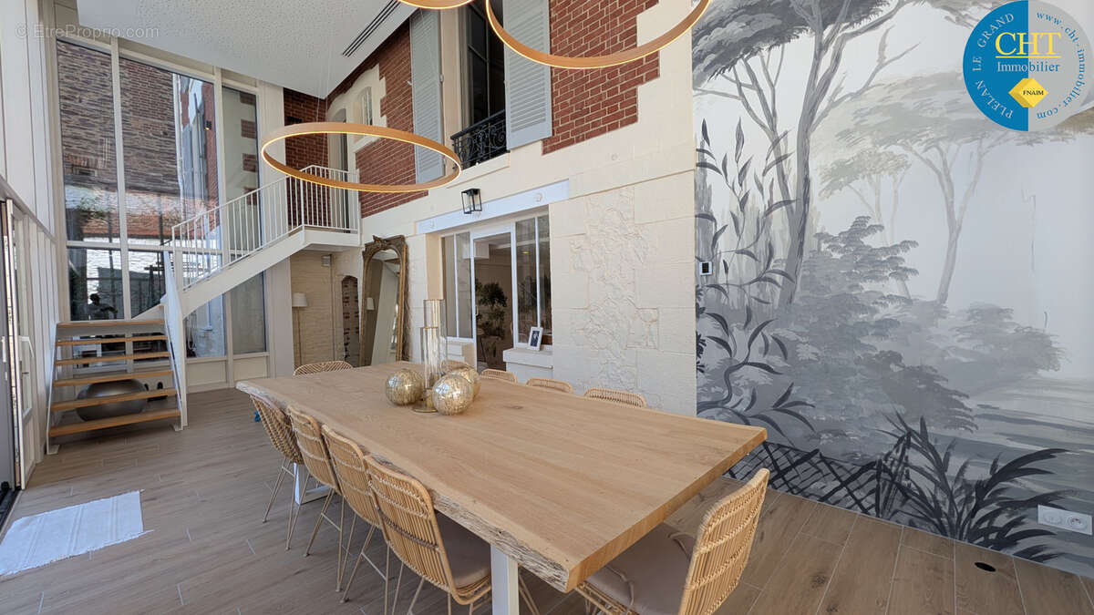 Villa de 250m2 à acheter avec 8 pièces à Rennes - photo 16