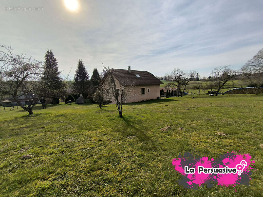 Maison à FOUGEROLLES