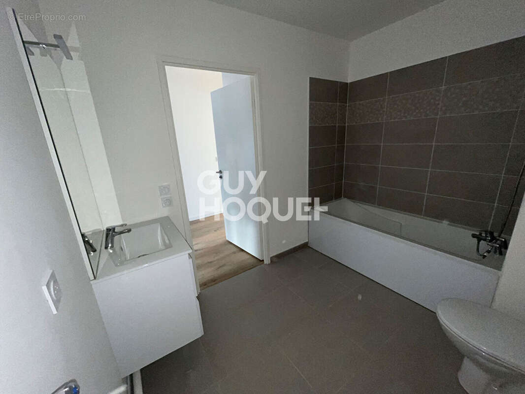 Appartement à LE BLANC-MESNIL