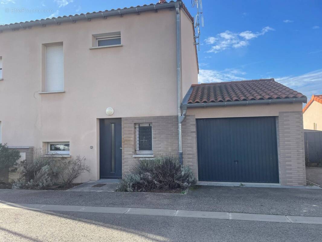 Maison à VILLENEUVE-TOLOSANE