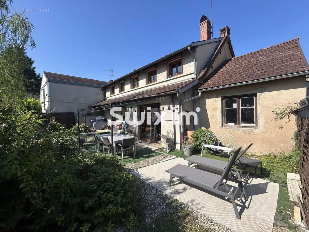 Maison 147 m² à Bletterans  - photo 14