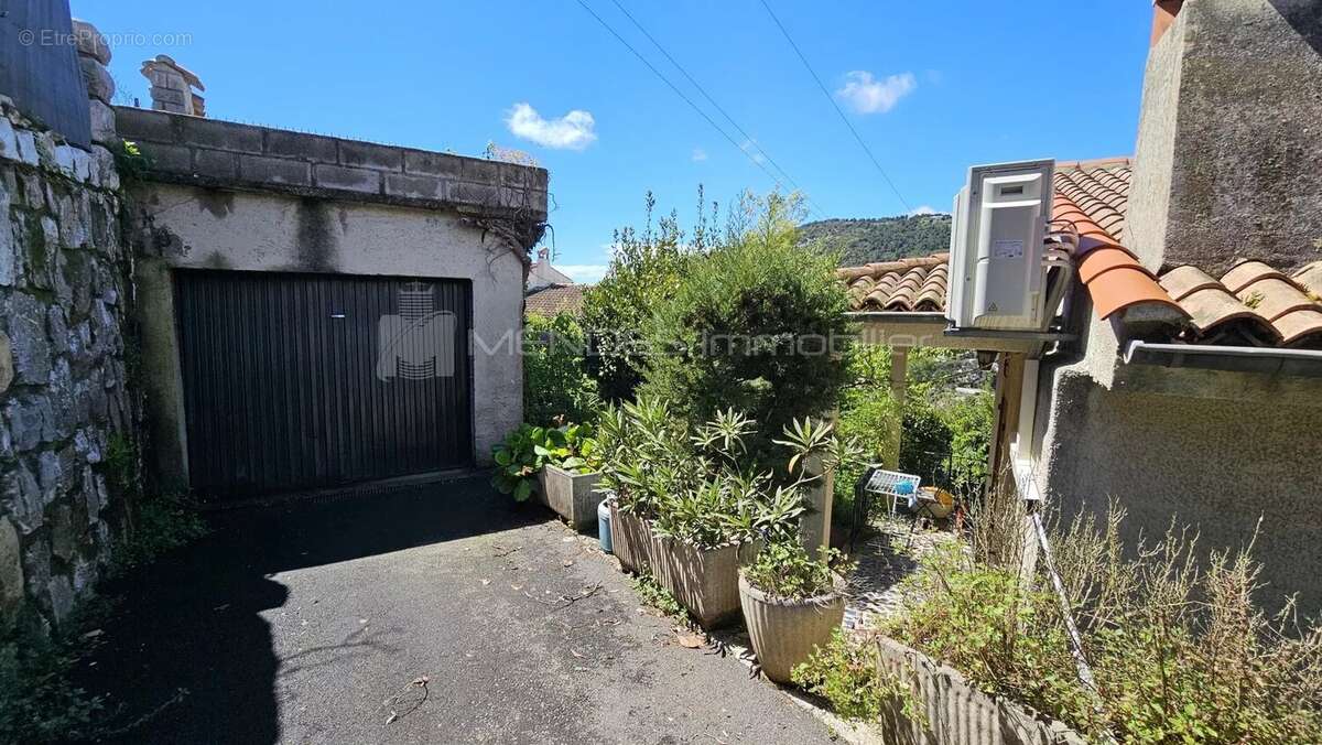 Villa avec piscine et belle vue proche village - photo 15