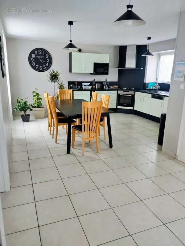 Maison 108 m² à Coat-Meal  - photo 6