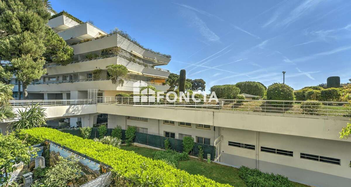 Appartement à VILLENEUVE-LOUBET