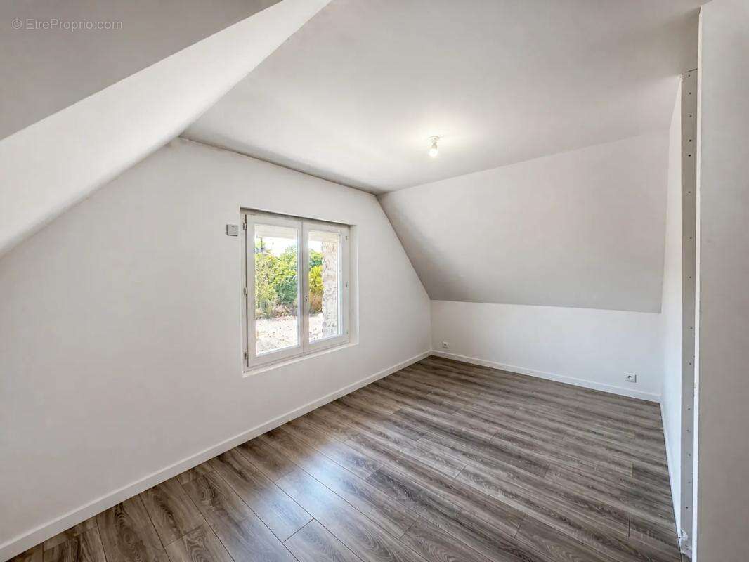 Maison de 5 pièces de 117 m² à Hardencourt-Cocherel - photo 16