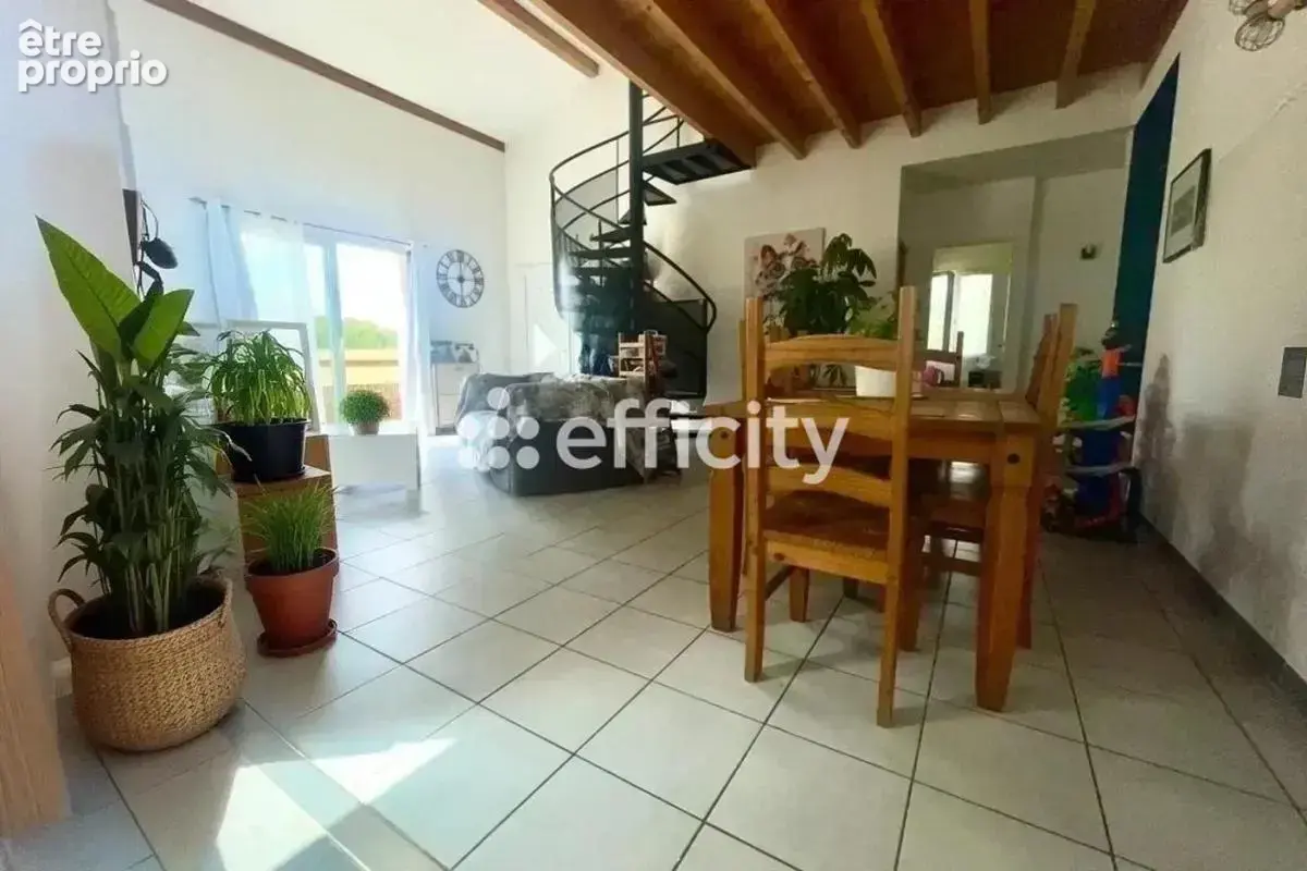 Maison 120 m² à Rouillac  - photo 6
