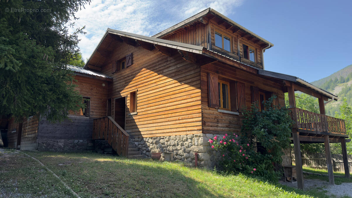Maison à ALLOS