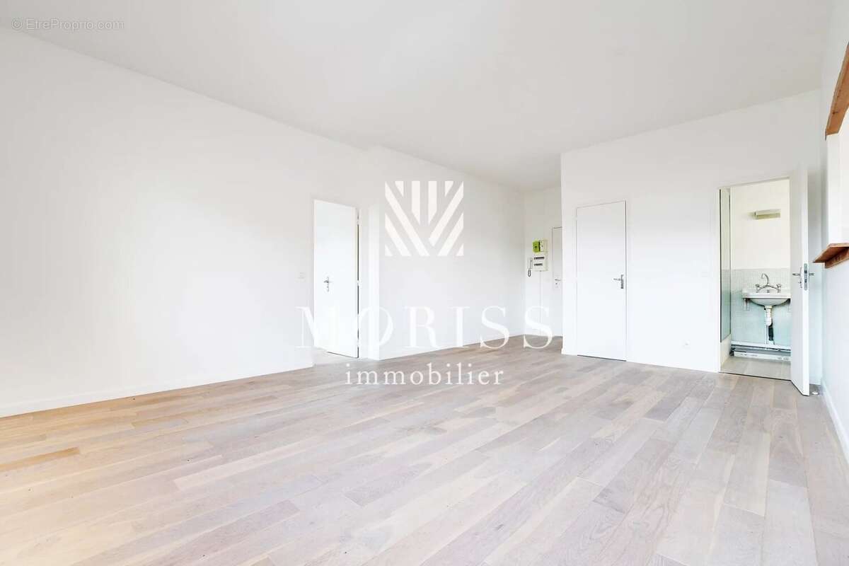 Appartement à PARIS-11E