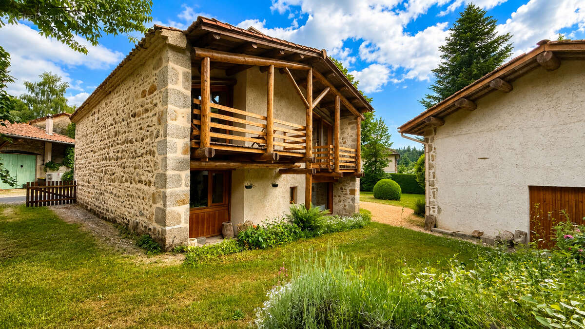 Maison à CHABRELOCHE