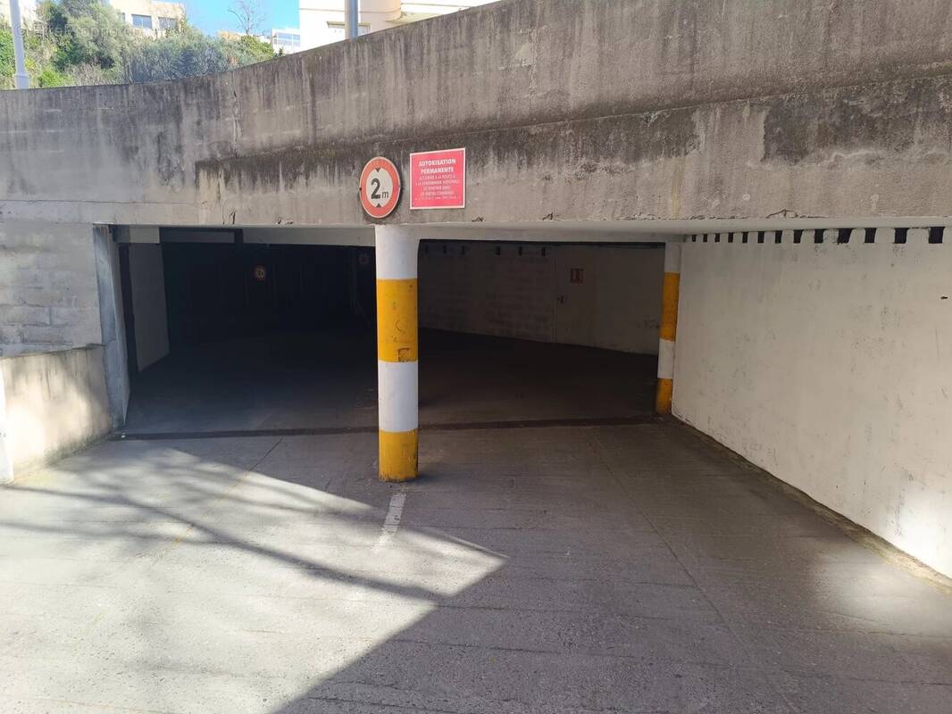 Parking à NICE