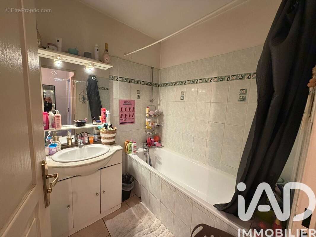 Photo 8 - Appartement à MARSEILLE-11E