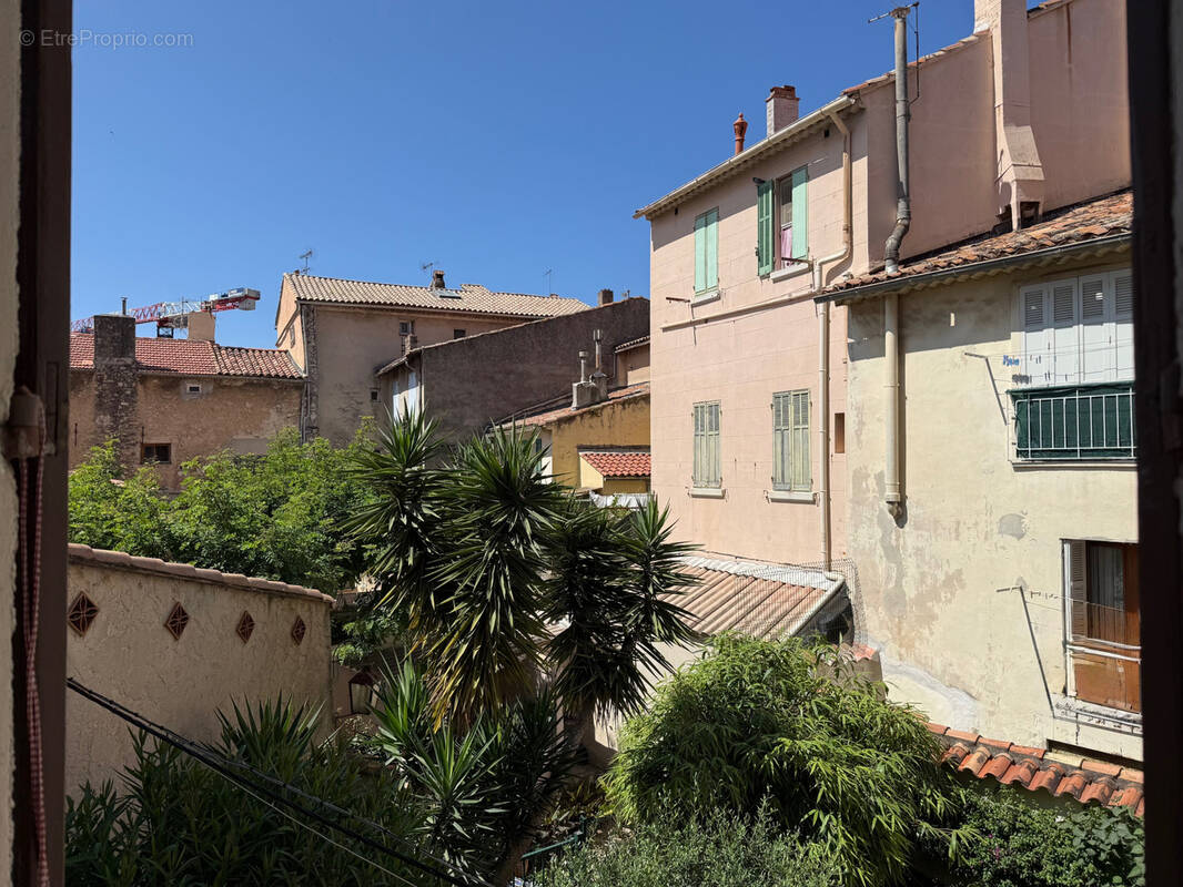 Appartement à OLLIOULES