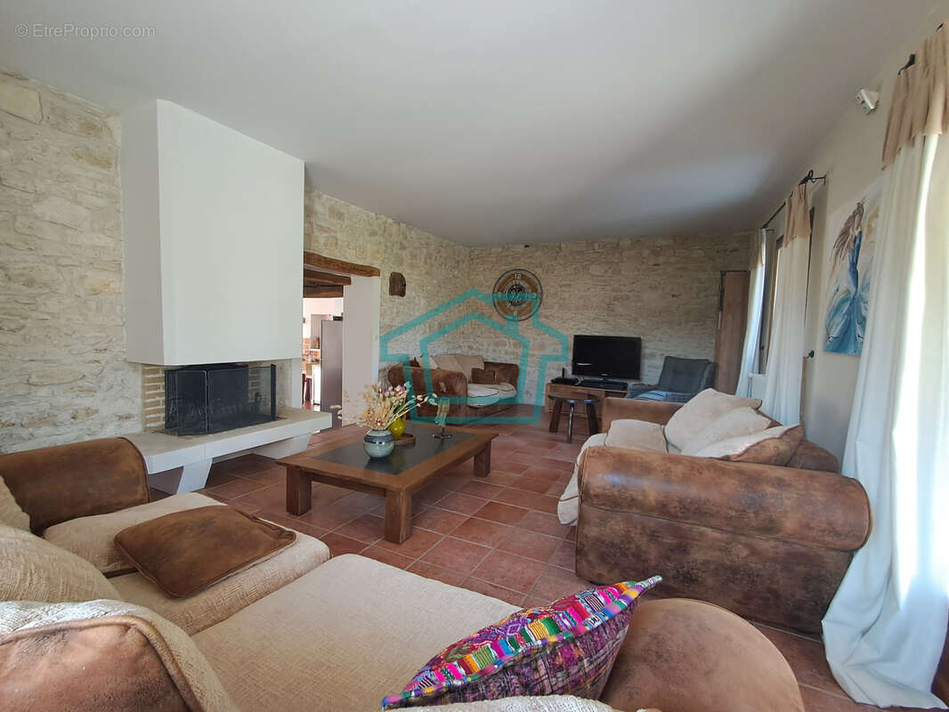 Maison à THOIRY