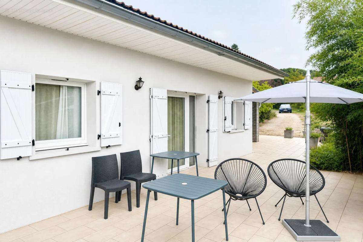 Maison de 8 pièces de 200 m² située à Châteney - photo 31
