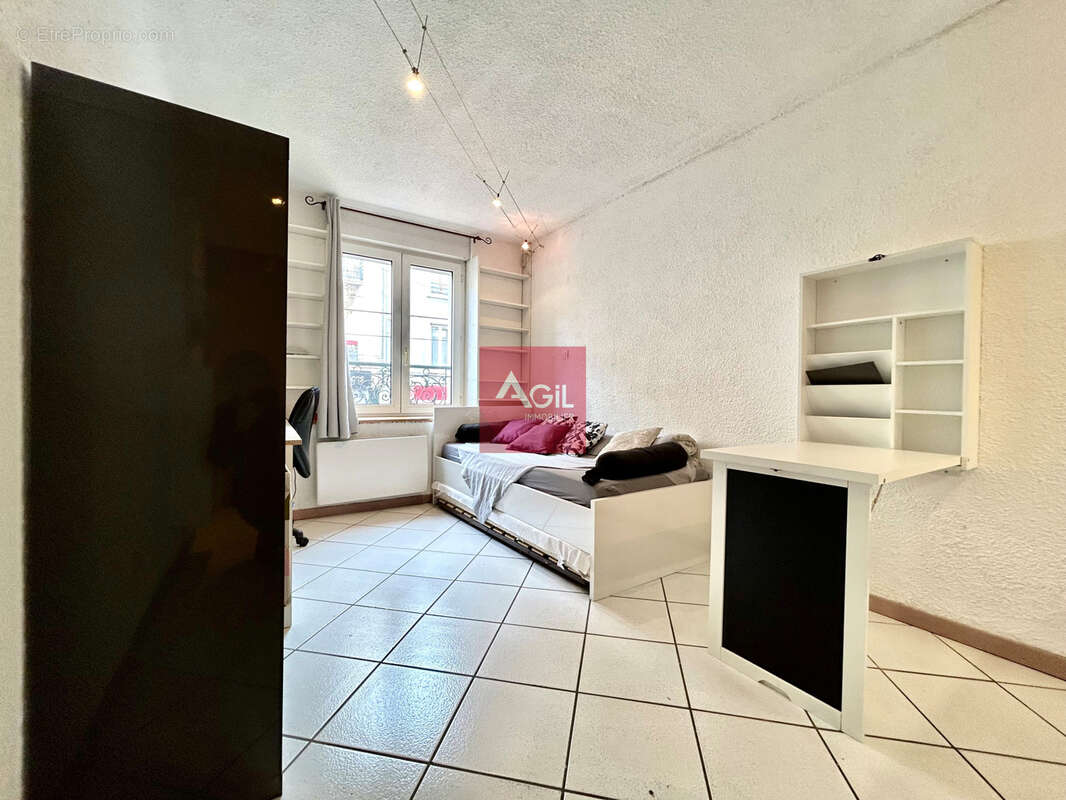 Cours Berriat - Studio de 15.2m2 meublé - photo 2
