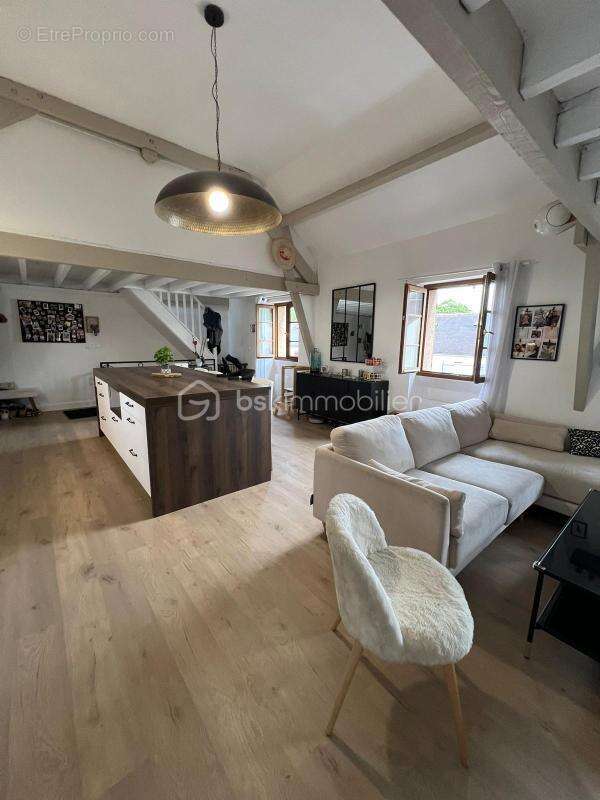 Appartement à SERVON