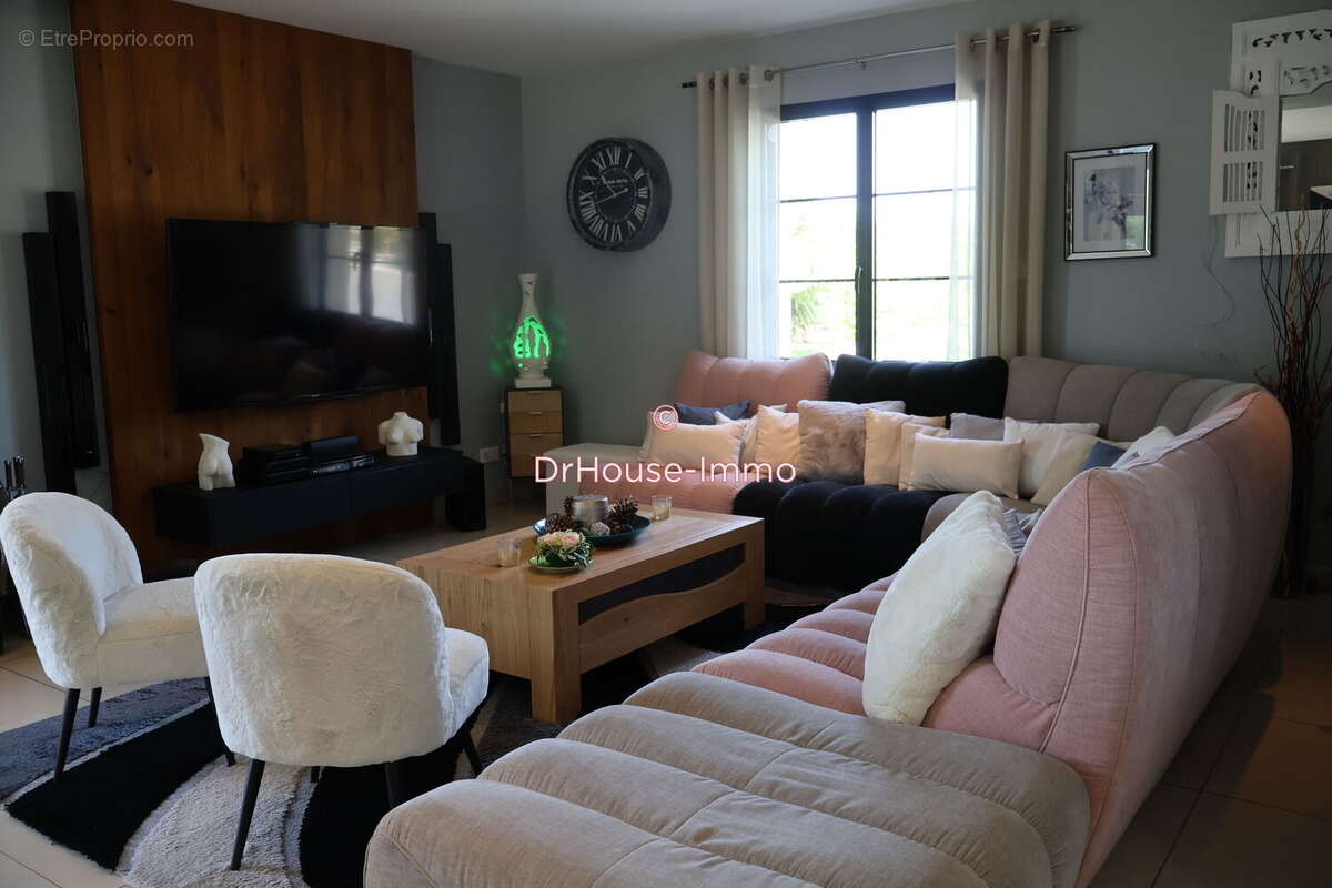 Maison 155 m² à Pierreville  - photo 7