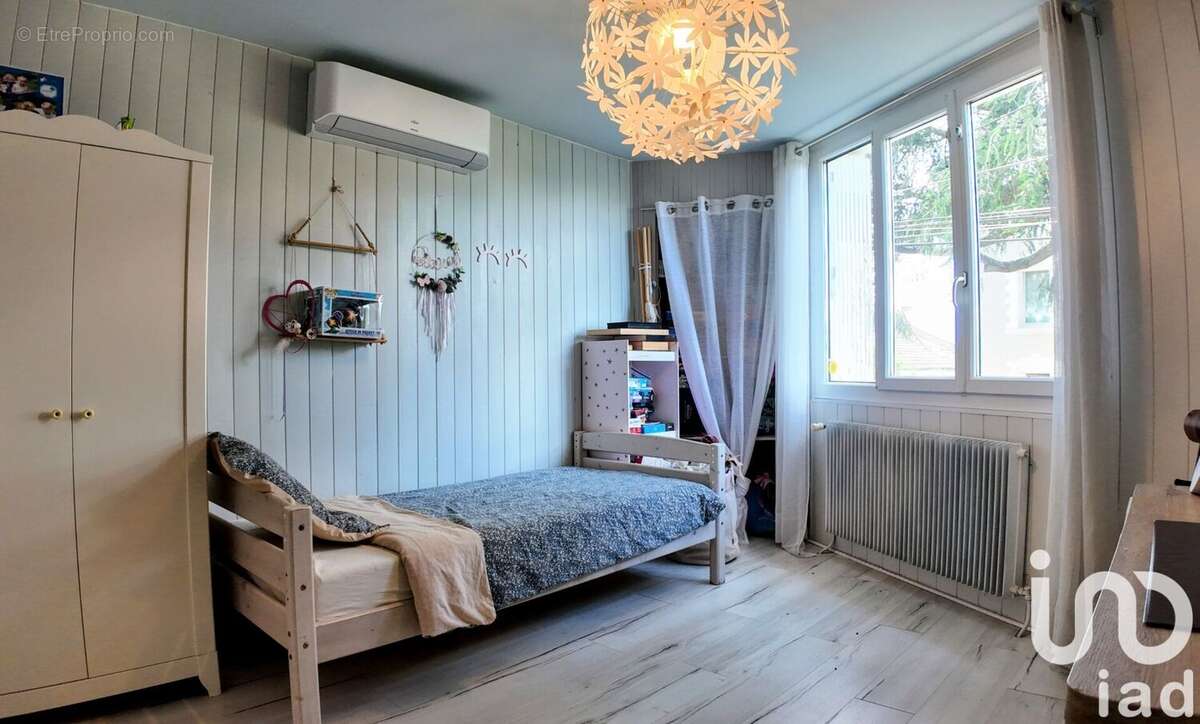 Photo 8 - Maison à SAINT-JUST-SAINT-RAMBERT