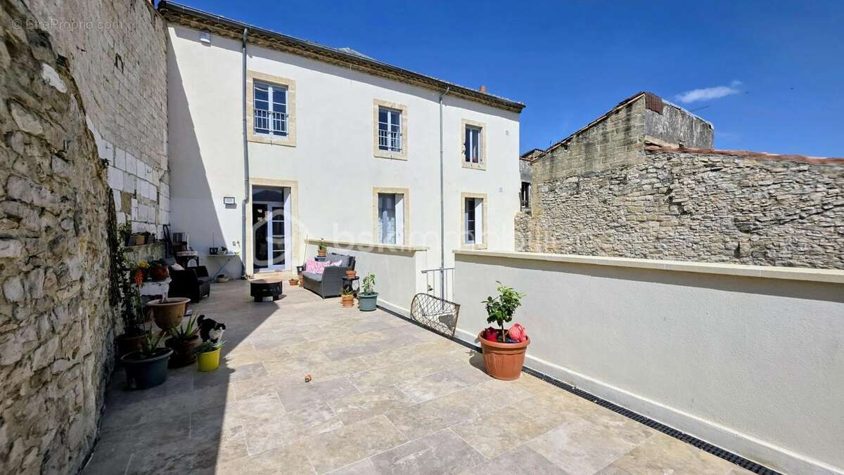 Appartement à LUNEL