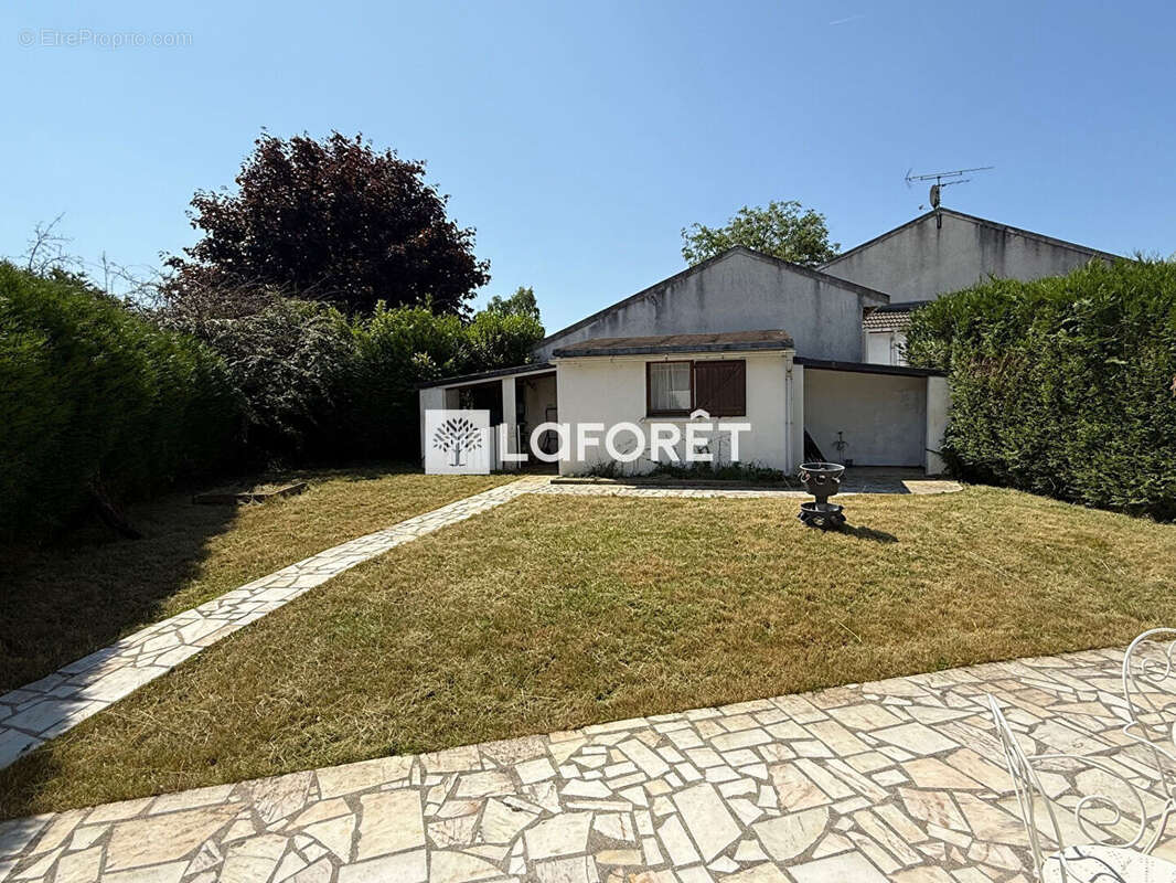 Maison à PONTAULT-COMBAULT