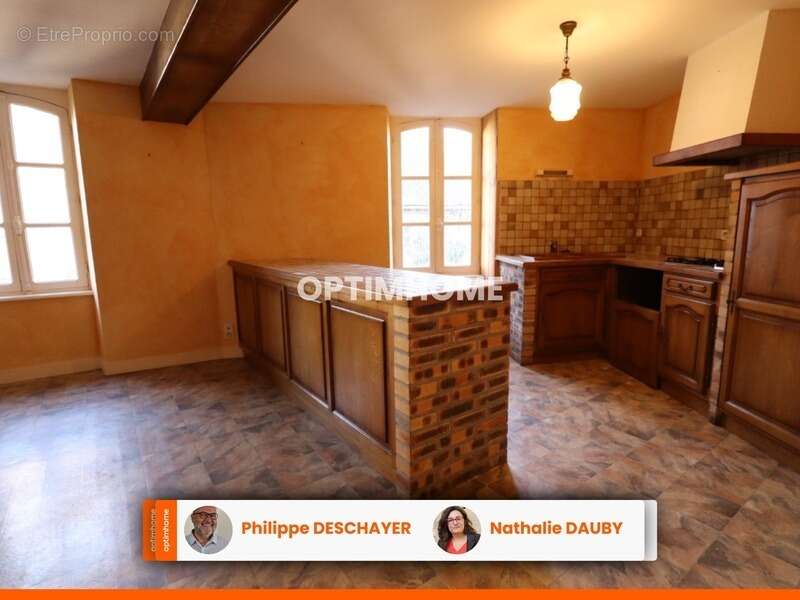 Maison à MAGNAC-LAVAL