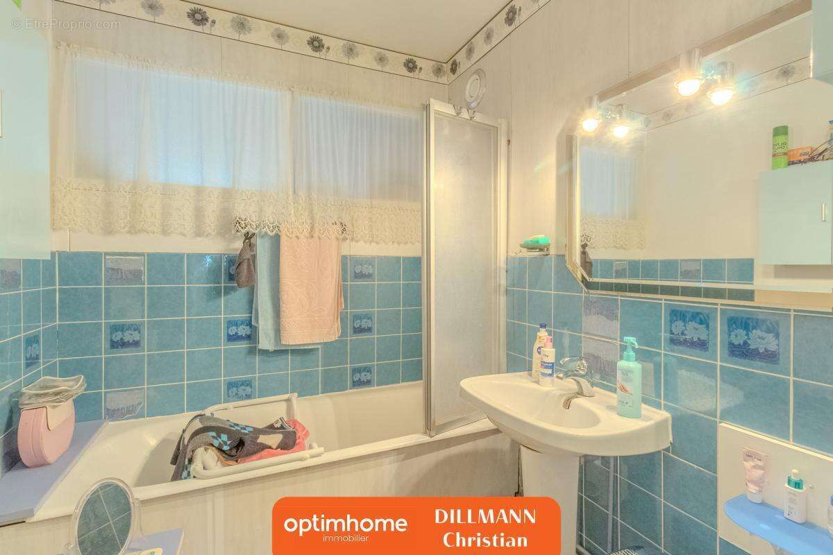 Coquet Appartement avec garage - photo 8