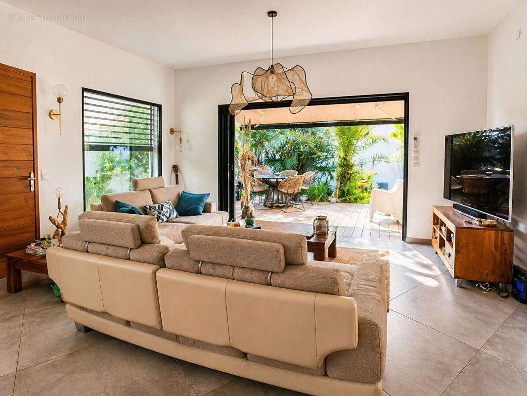 Maison à SAUSSET-LES-PINS