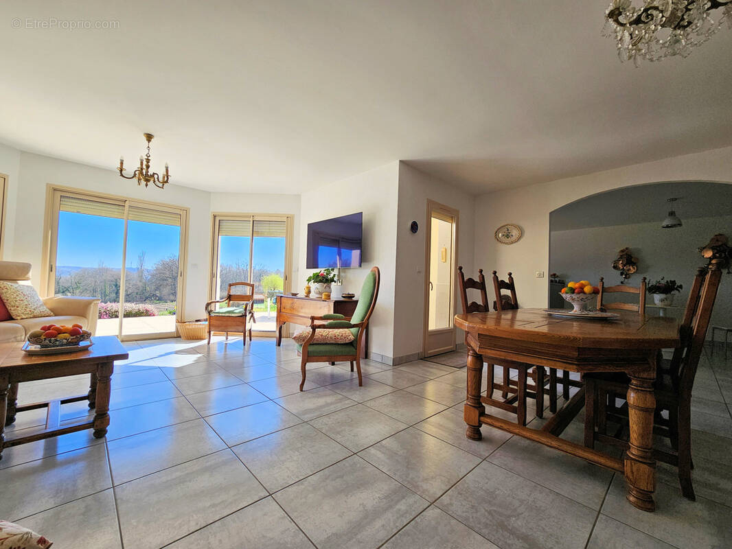 Maison à BELLERIVE-SUR-ALLIER