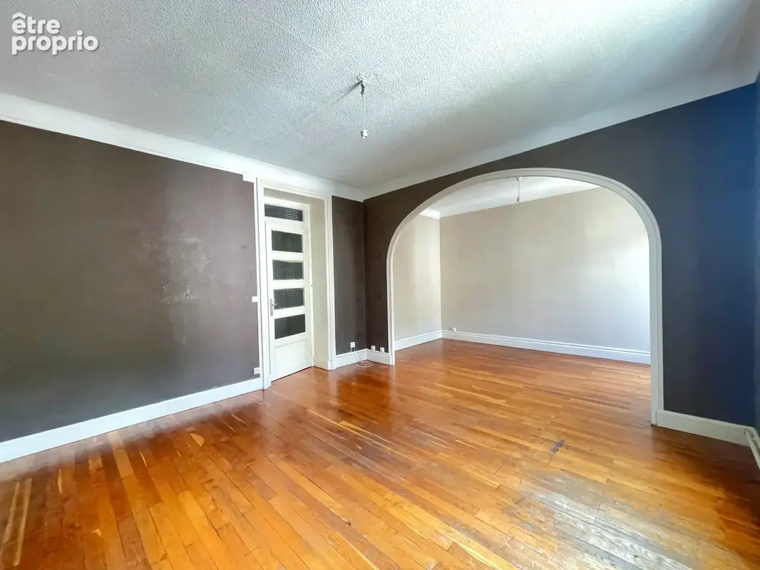 Grand T4 lumineux avec possibilité 3 chambres   Calme et commodités à pied - photo 3