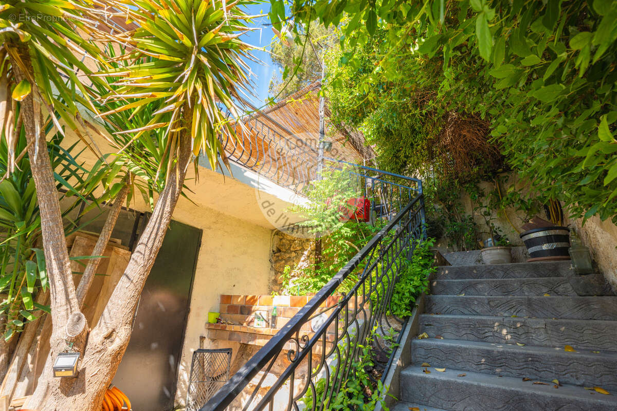 Maison à MARSEILLE-9E