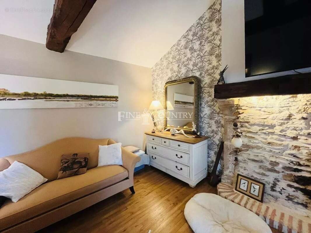 Maison à MAZEROLLES