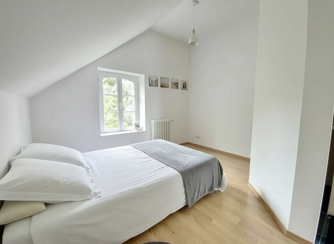 Maison à QUINTIN