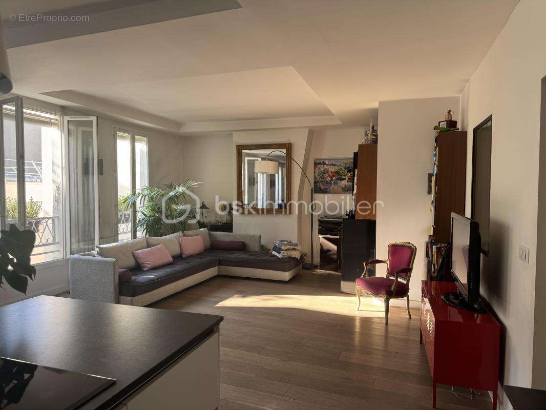 Appartement à PARIS-9E