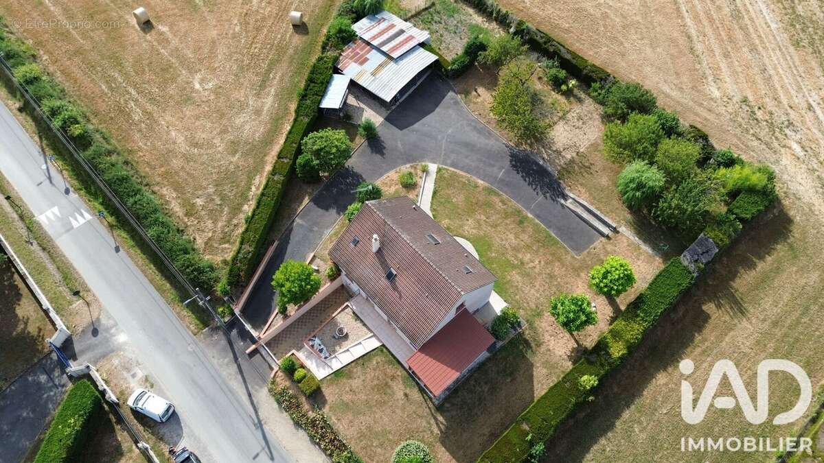 Maison 152 m² à Chatillon-Sur-Loire  - photo 2