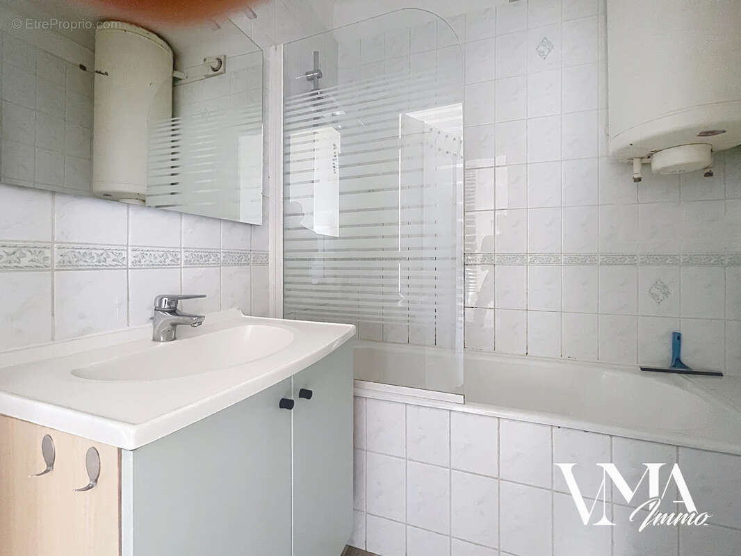EXCLISIVITÉ / MONPLAISIR - Bel Appartement T3 de 62 m2 au 5ème étage avec ascenseur - photo 9