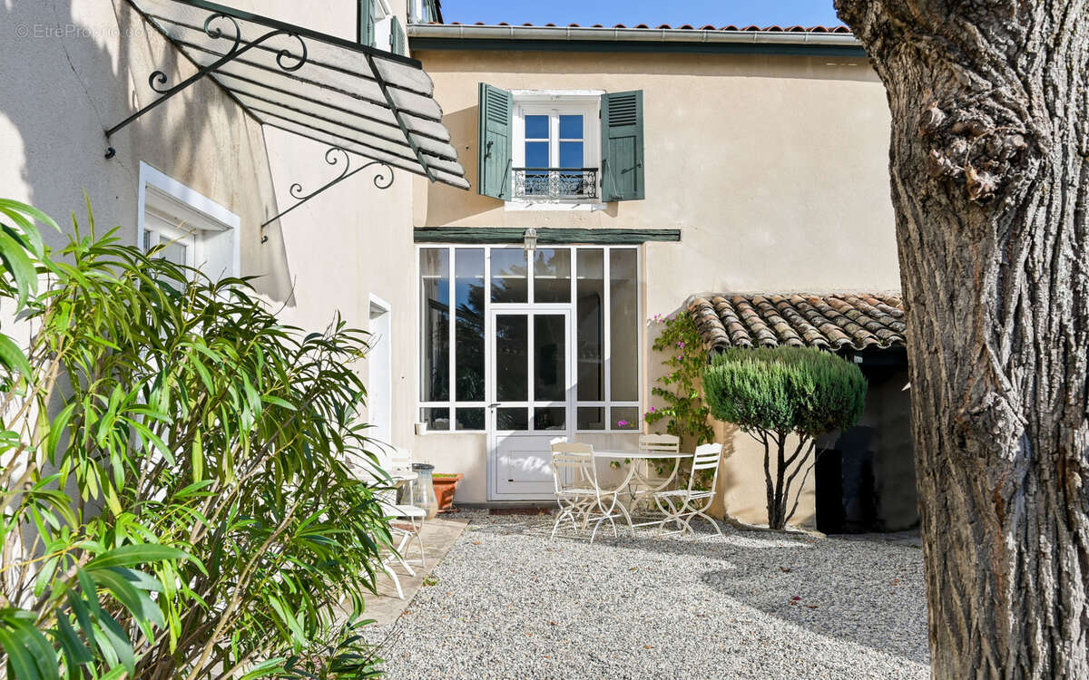 Maison à CHAPONOST