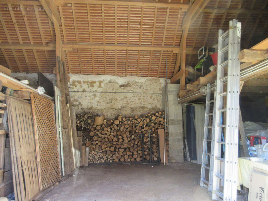 Maison à SACIERGES-SAINT-MARTIN