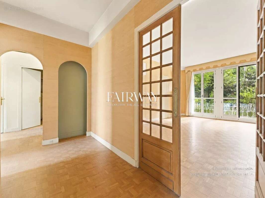 Appartement familial avec jardin privatif de 200 m² , secteur Pasteur - photo 8