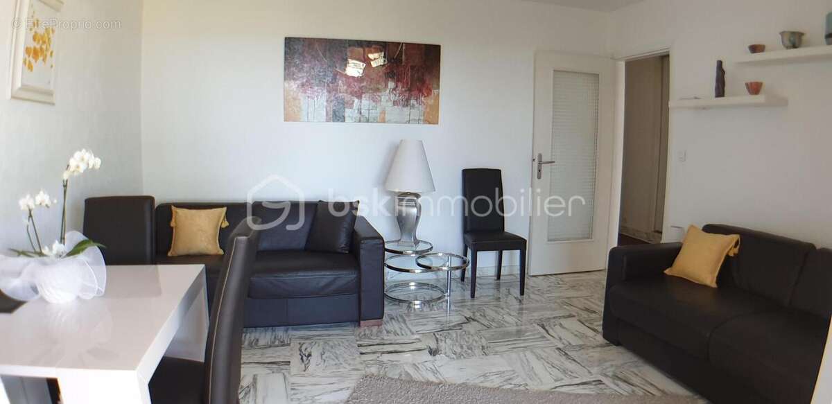 Studio rez de jardin dans une bel résidence le Saphir vue mer ,calme, piscine, parking ,cave - photo 10